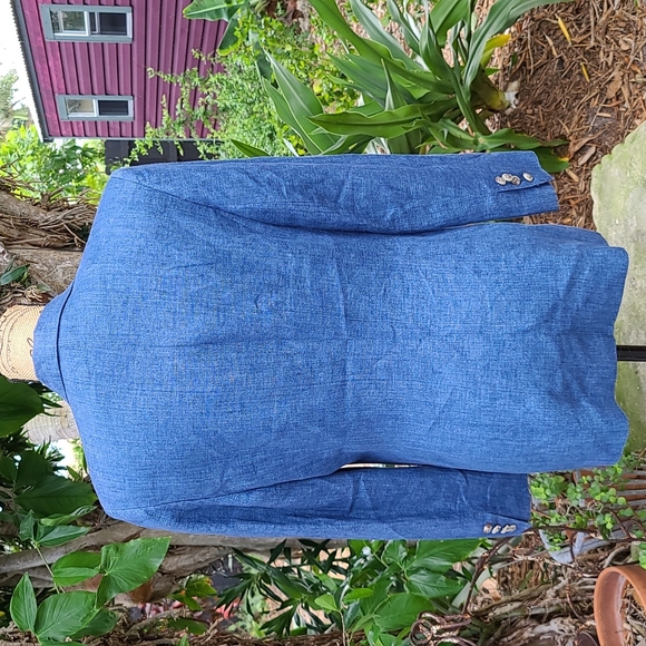 Lauren Ralph Lauren distressed blue linen blazer, size 10P. EUC - Picture 6 of 14